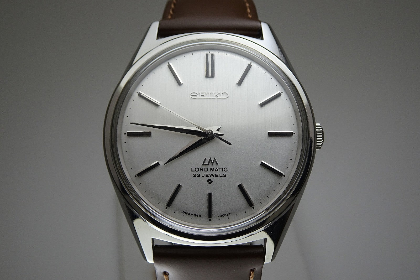 Vintage 1975 JAPAN SEIKO LORD MATIC 5601-9000 23Jewels Automatic.