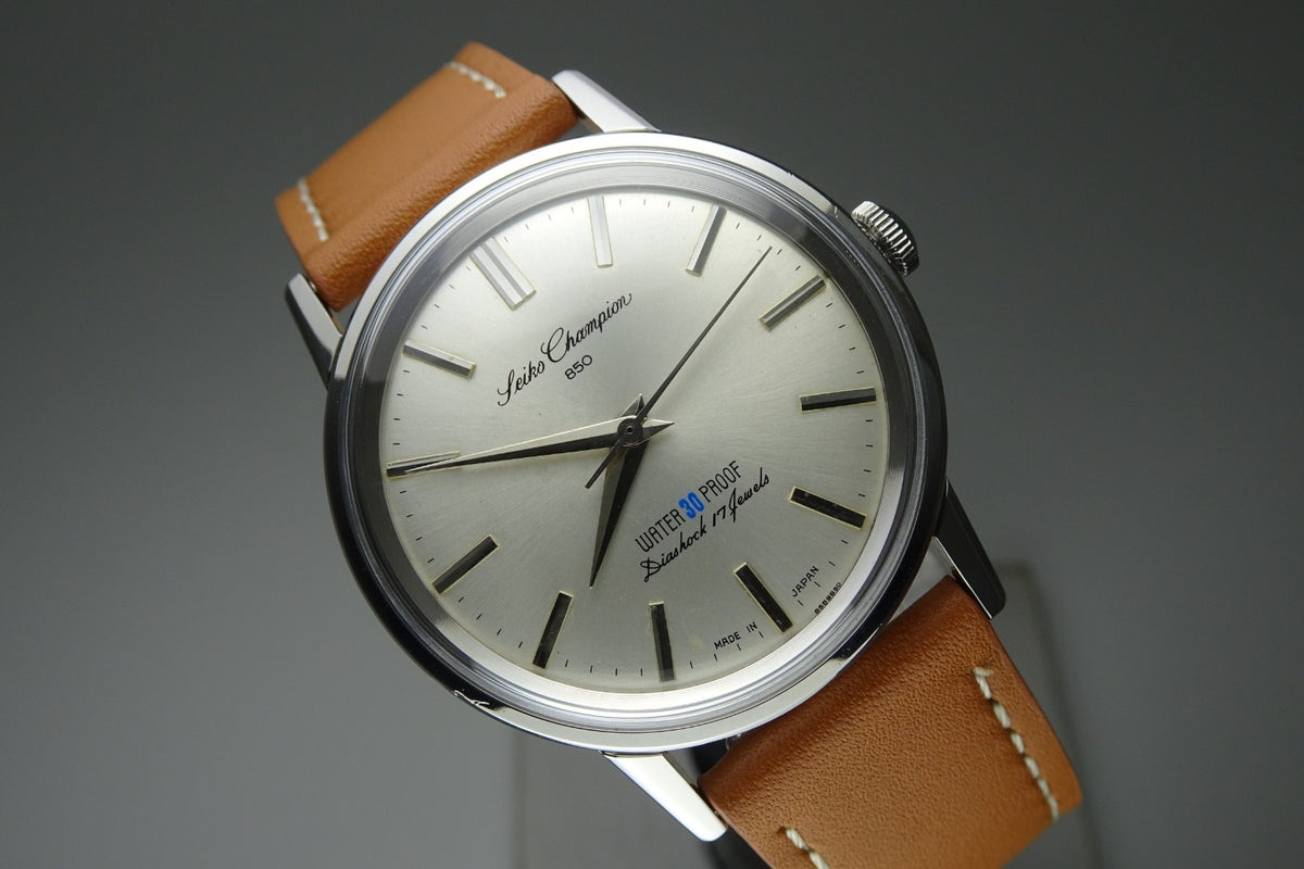 Vintage 1964 JAPAN SEIKO CHAMPION 850 85898 17Jewels Hand-winding.