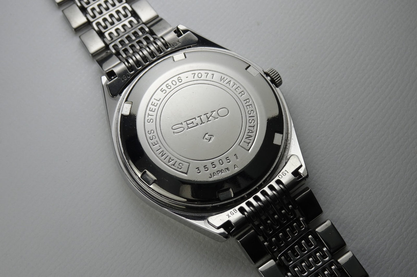 Serviced  Vintage 1973 JAPAN SEIKO LORD MATIC WEEKDATER 5606-7071 23J Automatic.