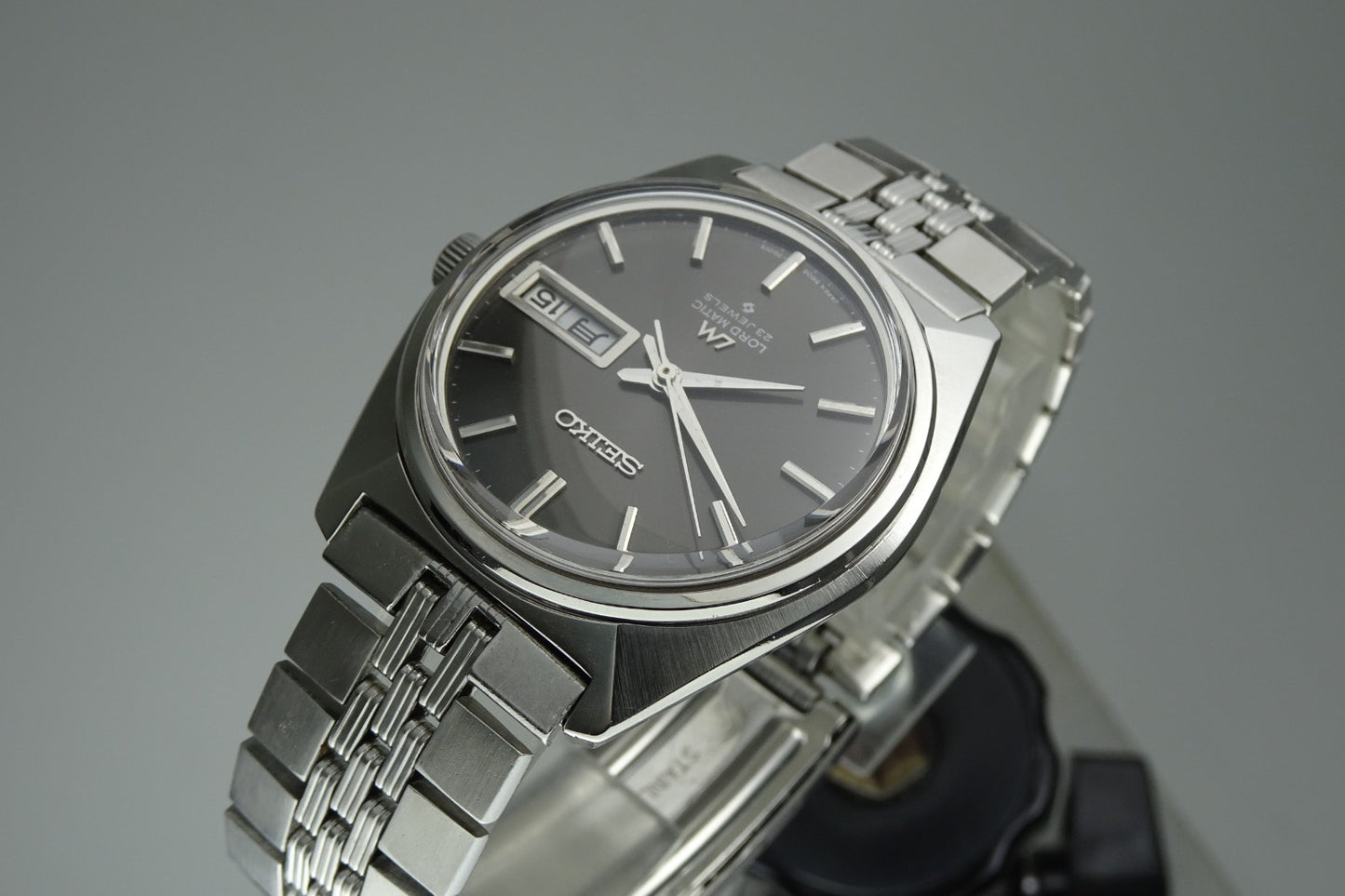 Vintage 1969 JAPAN SEIKO LORD MATIC WEEKDATER 5606-7000 23Jewels Automatic.