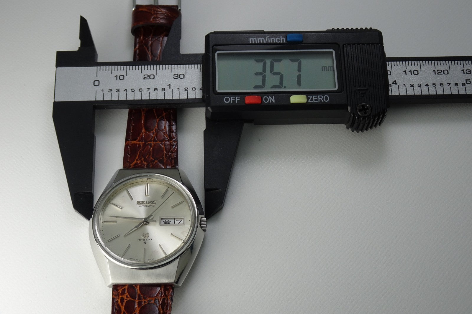 Vintage 1971 JAPAN GRAND SEIKO WEEKDATER 5646-8000 25Jewels Automatic.
