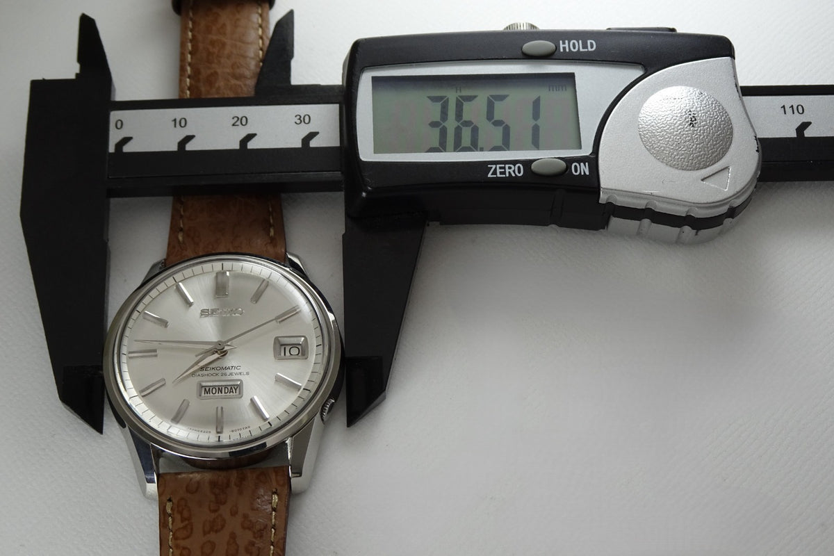 Vintage 1965 JAPAN SEIKO SEIKOMATIC WEEKDATER 6206-8040 26Jewels Automatic.