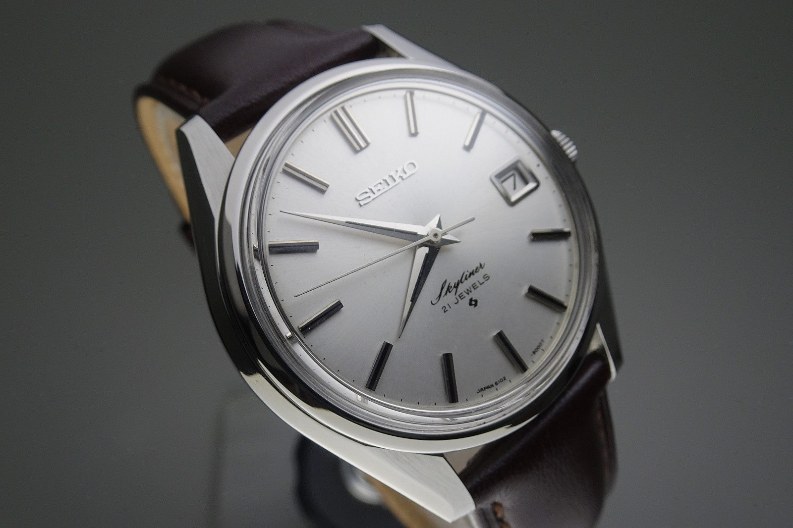Vintage 1970 JAPAN SEIKO SKYLINER CALENDAR 6102-8000 21Jewels Hand-winding.