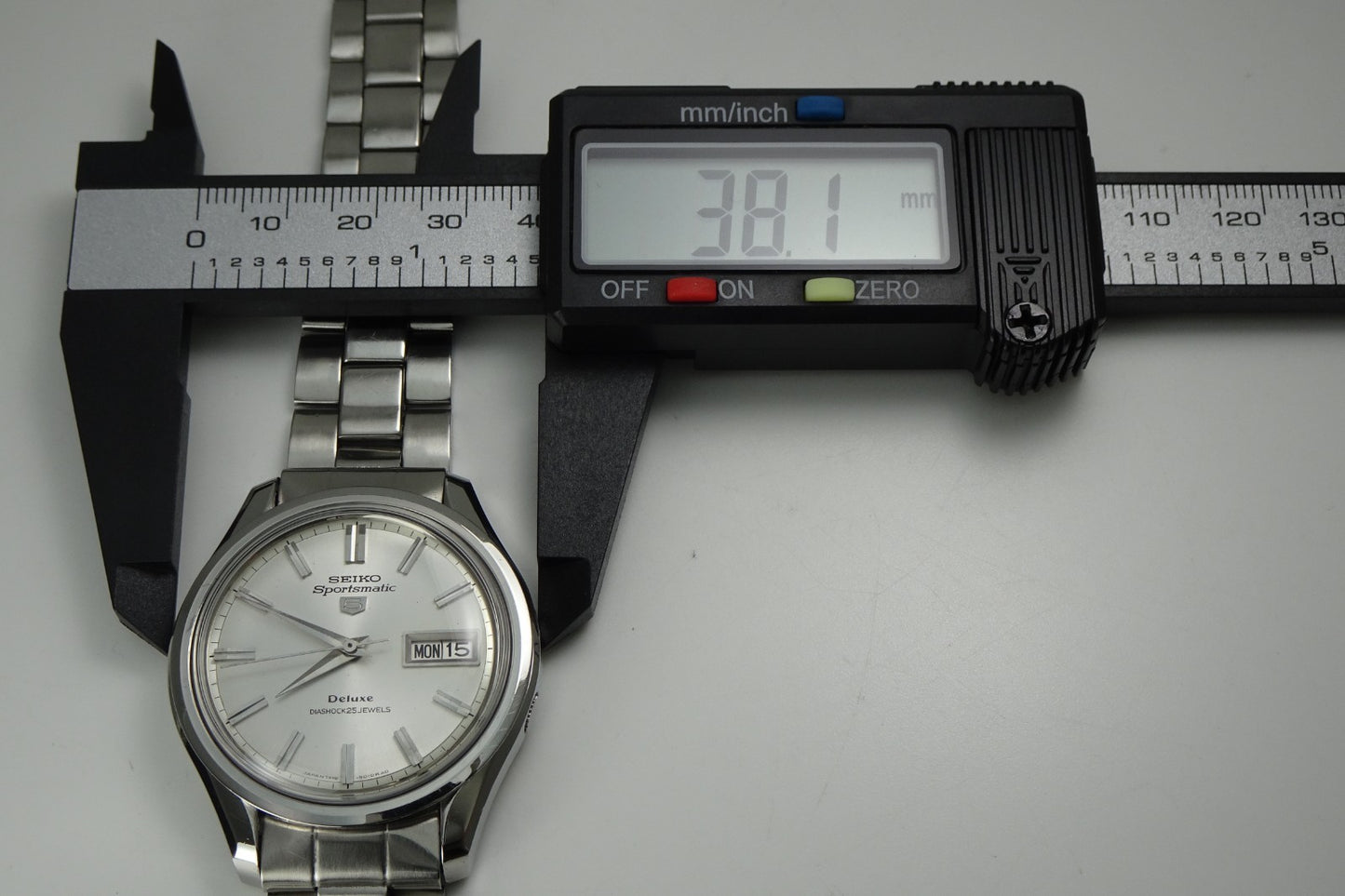 Serviced  Vintage 1966 JAPAN SEIKO SPORTSMATIC5 DX 7619-9010 25J Automatic.