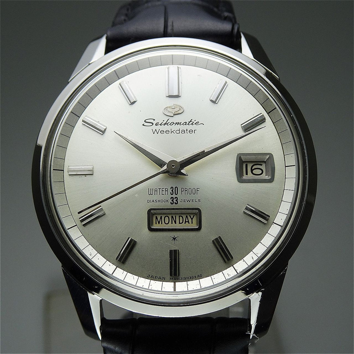 Serviced  Vintage 1963 JAPAN SEIKO MATIC WEEKDATER J13080 33Jewels Automatic.