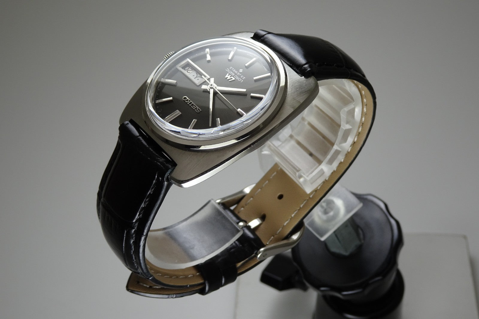 Vintage 1970 JAPAN SEIKO LORD MATIC WEEKDATER 5606-7130 23Jewels Automatic.