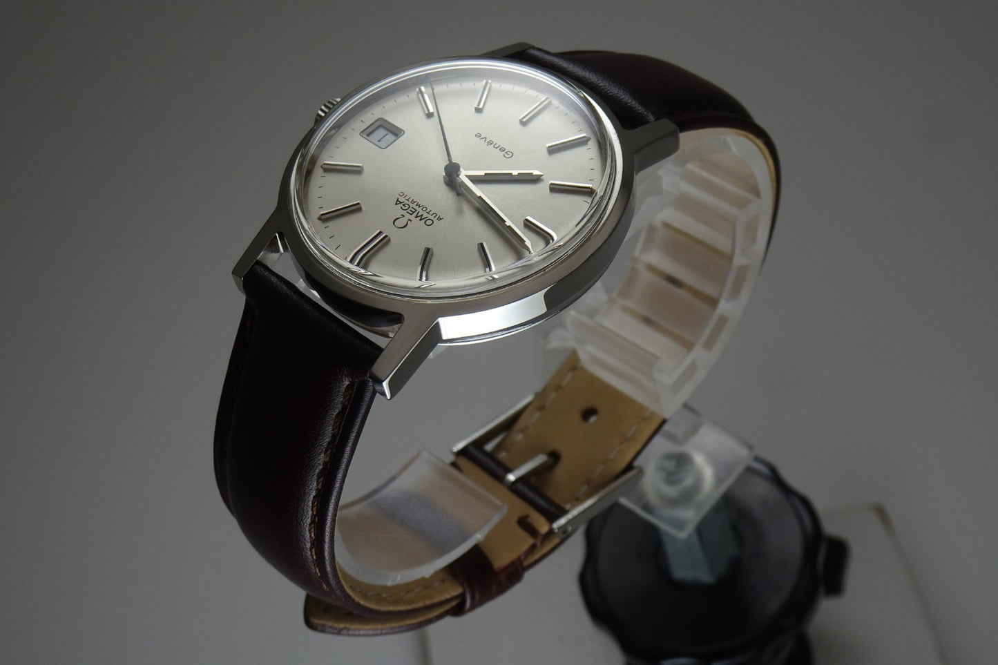 OMEGA Geneve cal.1012 Automatic.