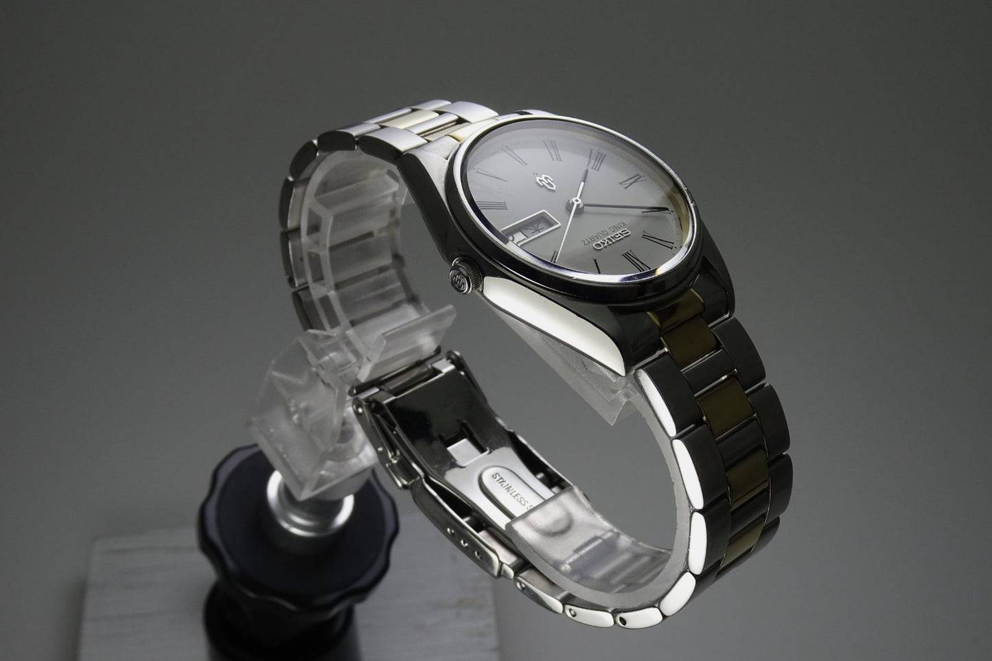 Vintage 1977 JAPAN SEIKO KING QUARTZ 4823-8110 7Jewels Quartz.