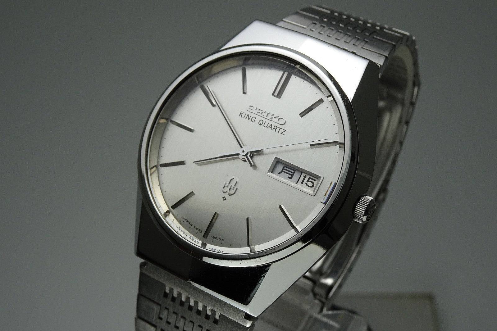 Vintage 1976 JAPAN SEIKO KING QUARTZ 4823-8010 7Jewels Quartz.