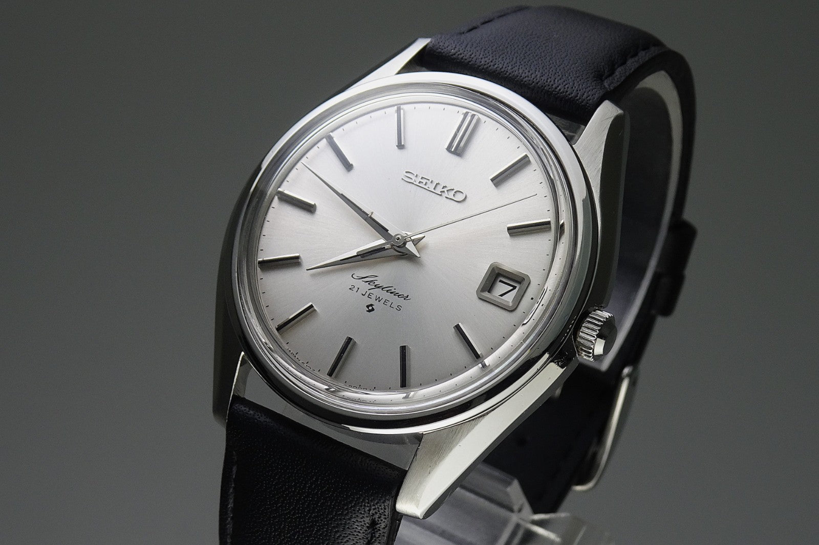 Serviced Vintage 1971 JAPAN SEIKO SKYLINER CALENDAR 6102-8000 21J Hand-winding.
