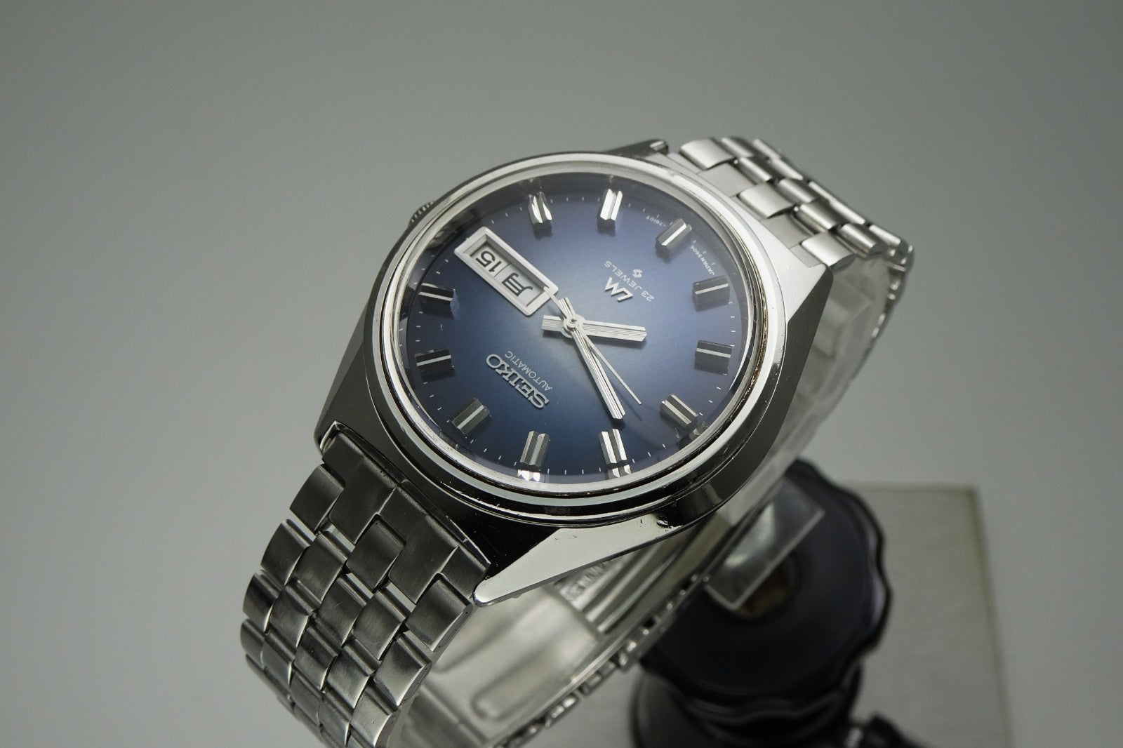 Serviced Vintage 1973 JAPAN SEIKO LORD MATIC WEEKDATER 5606-7260 23J Automatic.