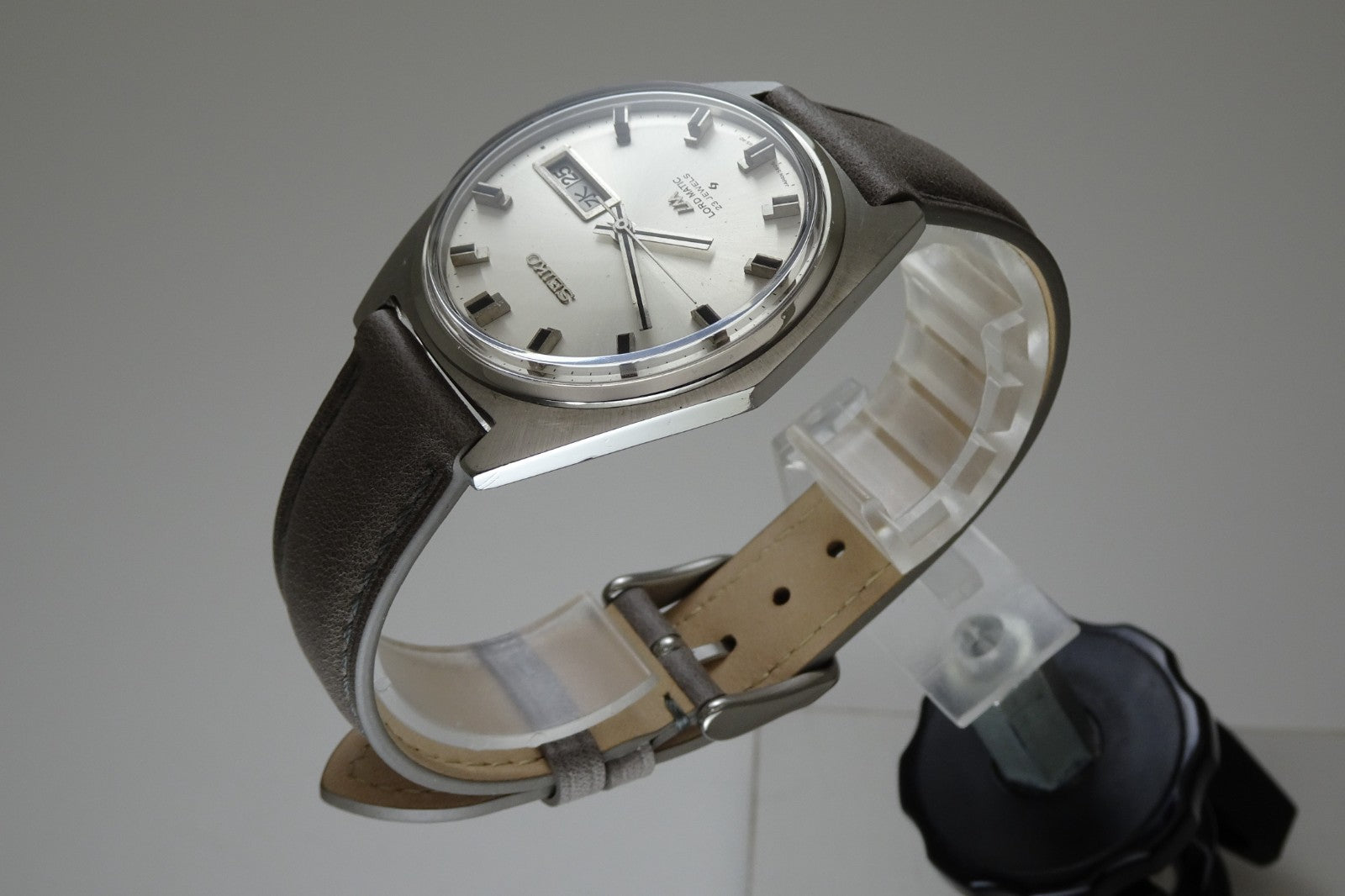 Vintage 1969 JAPAN SEIKO LORD MATIC WEEKDATER 5606-9000 23Jewels Automatic.