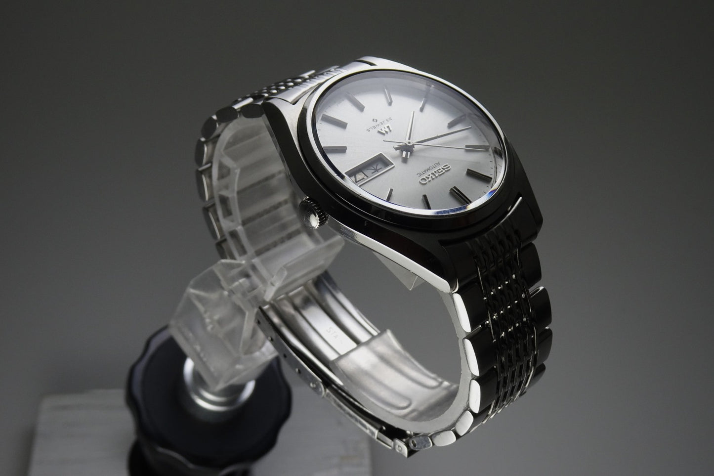 Vintage 1974 JAPAN SEIKO LORD MATIC WEEKDATER 5606-8050 23Jewels Automatic.