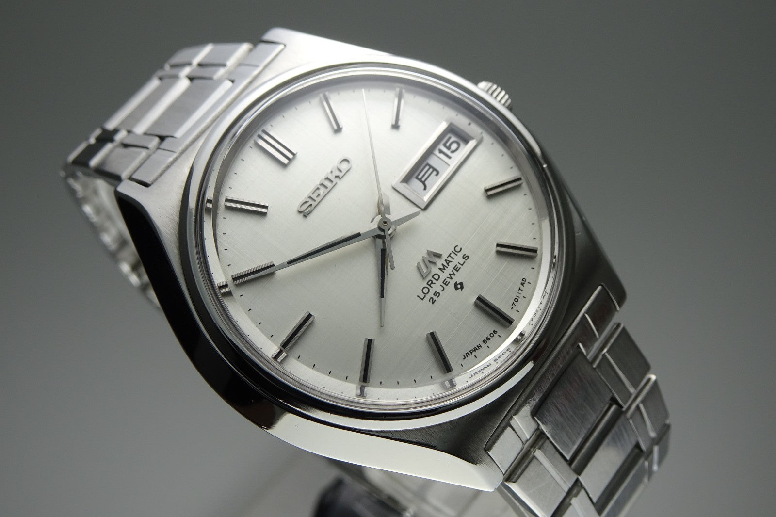 Serviced Vintage 1969 JAPAN SEIKO LORD MATIC WEEKDATER 5606-7010 25J Automatic.