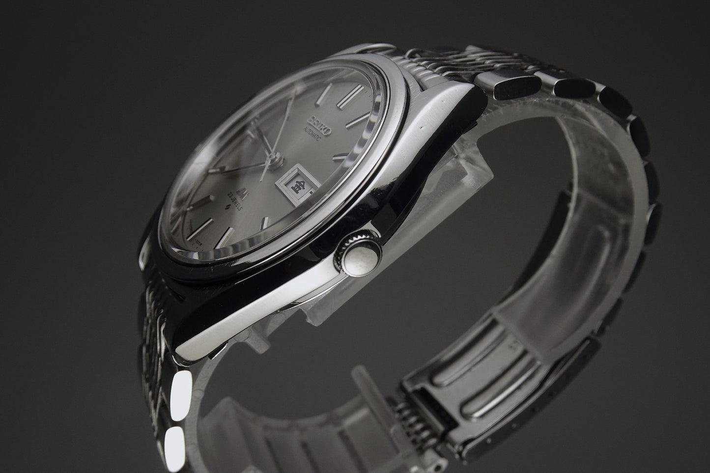 Serviced  Vintage 1973 JAPAN SEIKO LORD MATIC WEEKDATER 5606-7071 23J Automatic.