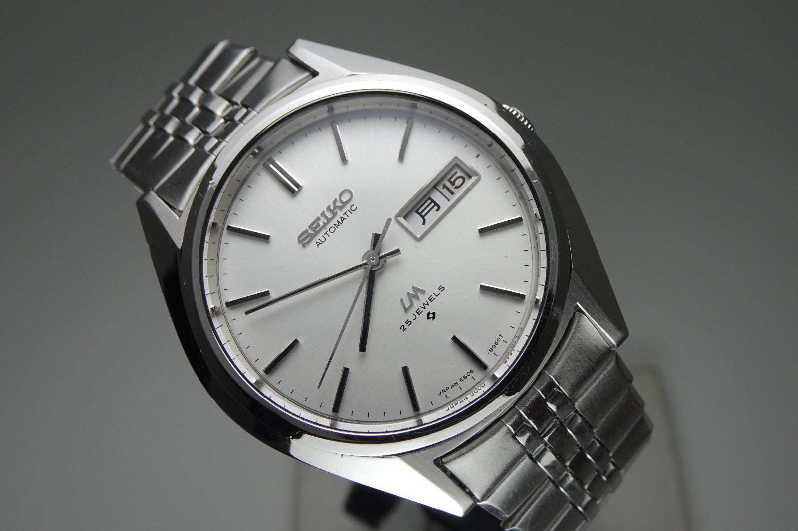 Serviced Vintage 1974 JAPAN SEIKO LORD MATIC WEEKDATER 5606-8030 25J Automatic.