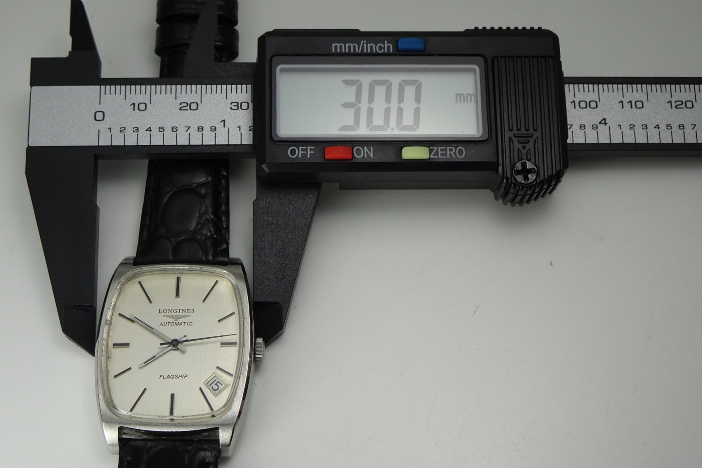 LONGINES FLAGSHIP cal.6651  25Jewels Automatic.