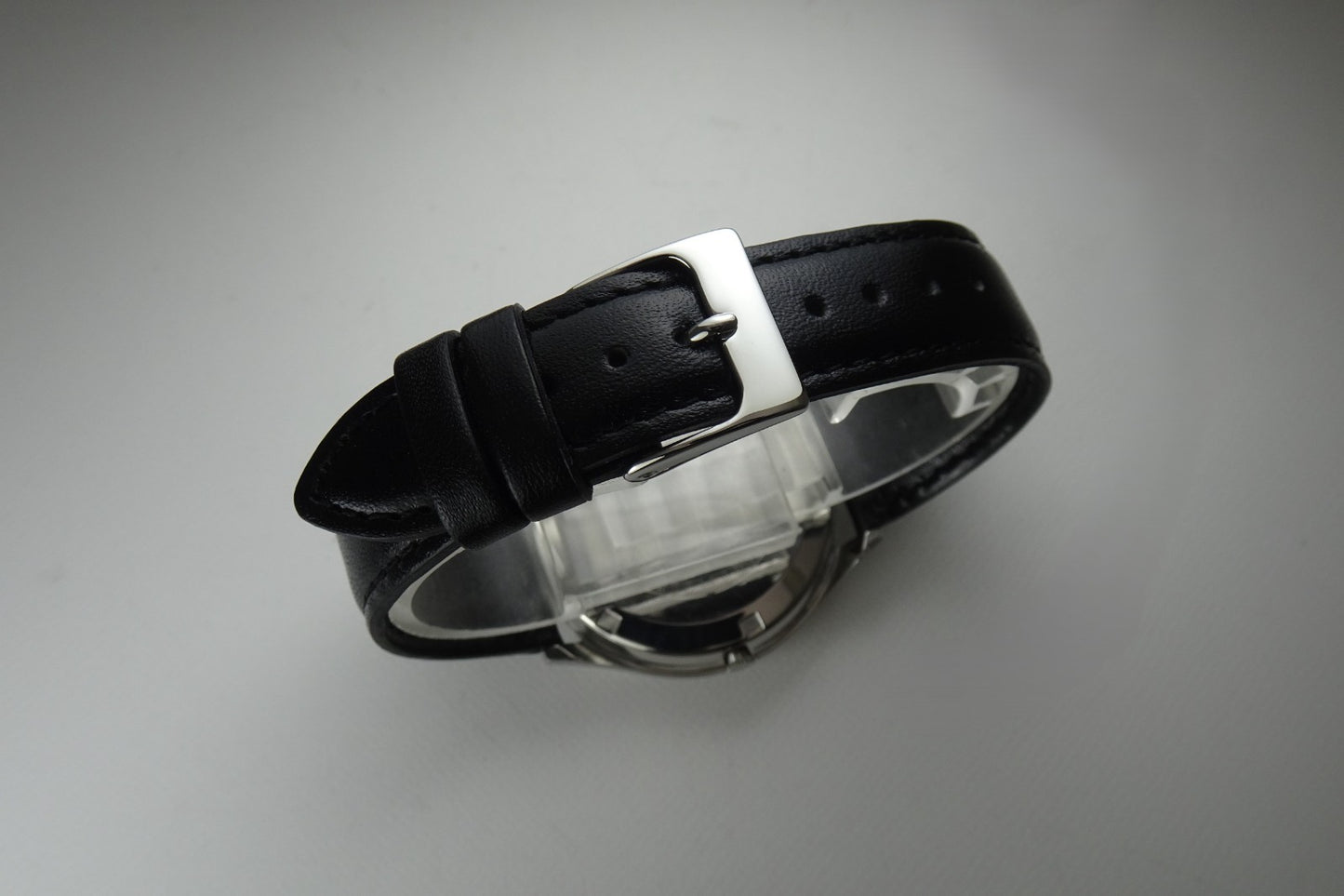 Vintage 1965 JAPAN SEIKO SEIKOMATIC-R SLIMDATE 8305-1010 30Jewels Automatic.