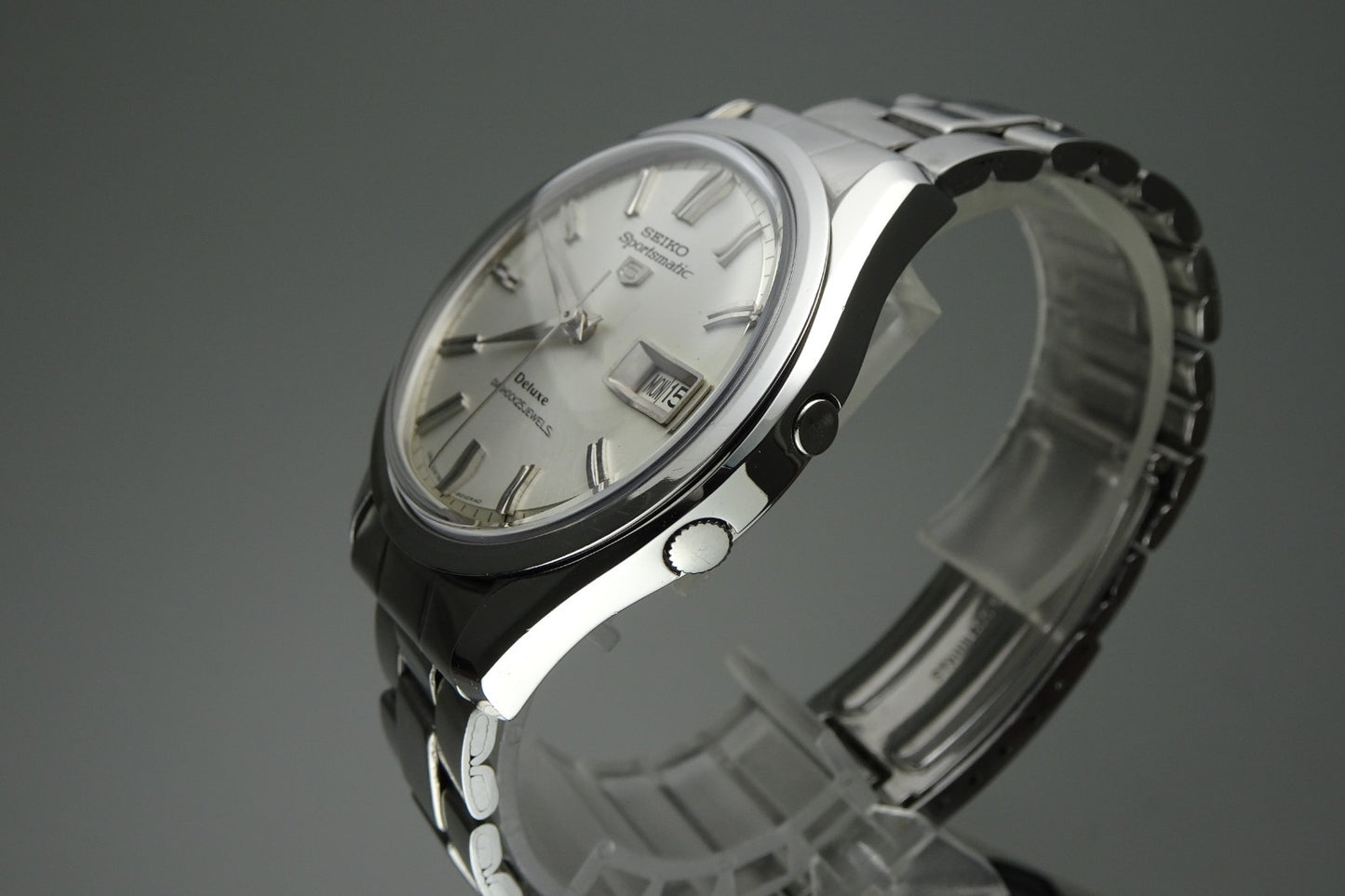 Serviced  Vintage 1966 JAPAN SEIKO SPORTSMATIC5 DX 7619-9010 25J Automatic.