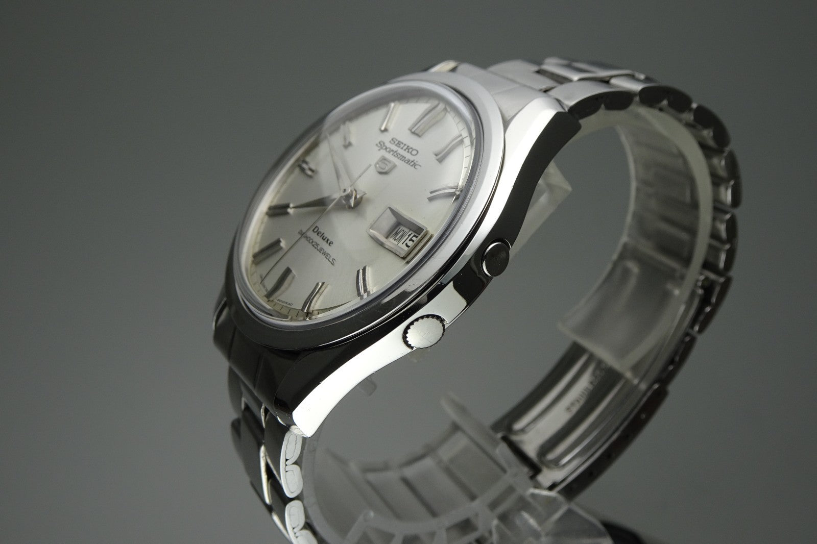 Serviced  Vintage 1966 JAPAN SEIKO SPORTSMATIC5 DX 7619-9010 25J Automatic.