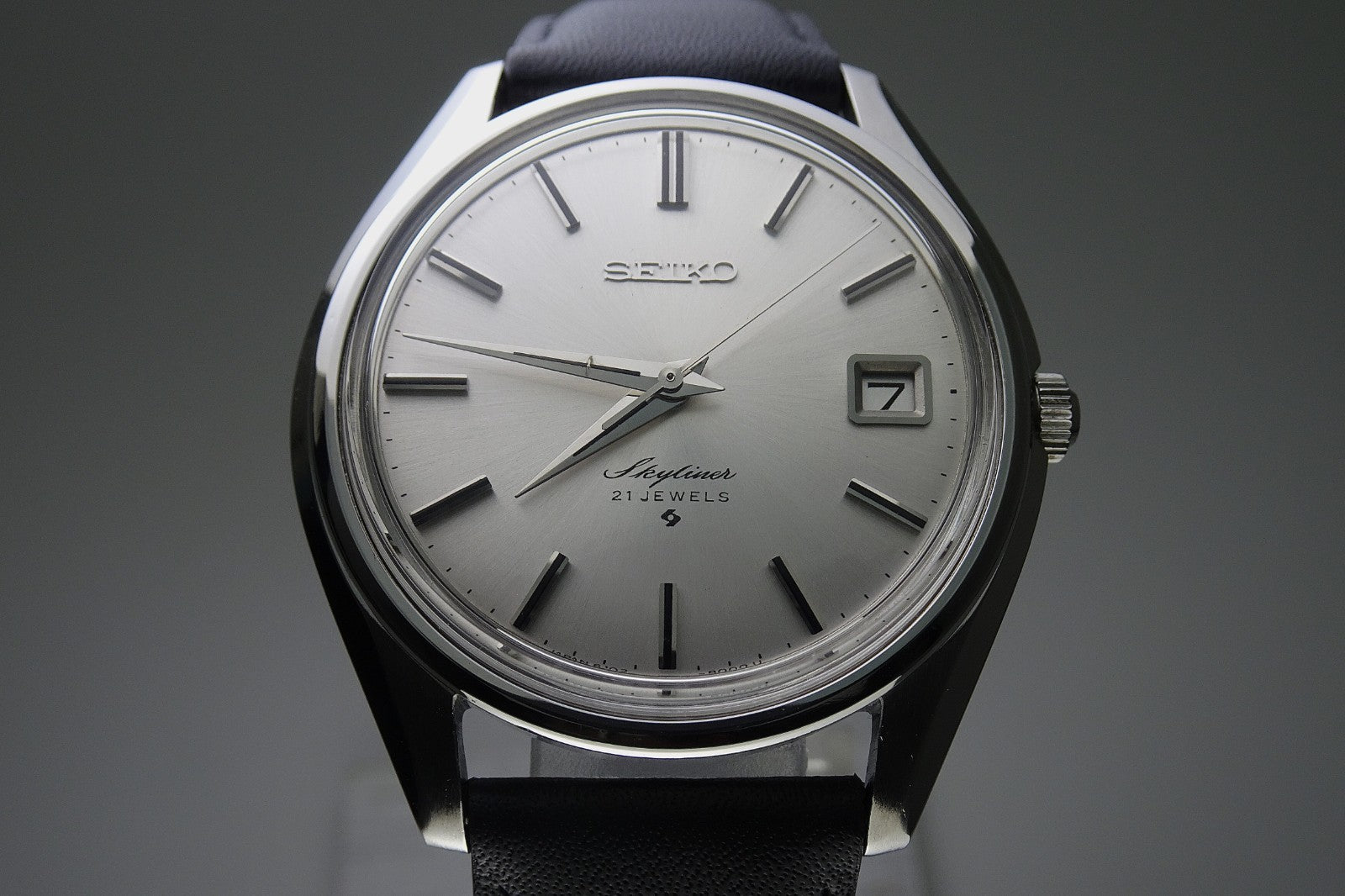 Vintage 1971 JAPAN SEIKO SKYLINER CALENDAR 6102-8000 21Jewels Hand-winding.