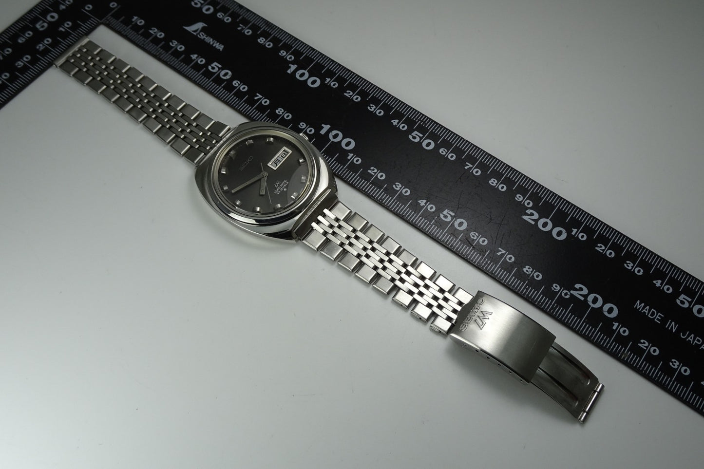 Vintage 1969 JAPAN SEIKO LORD MATIC WEEKDATER 5606-9040 25Jewels Automatic.