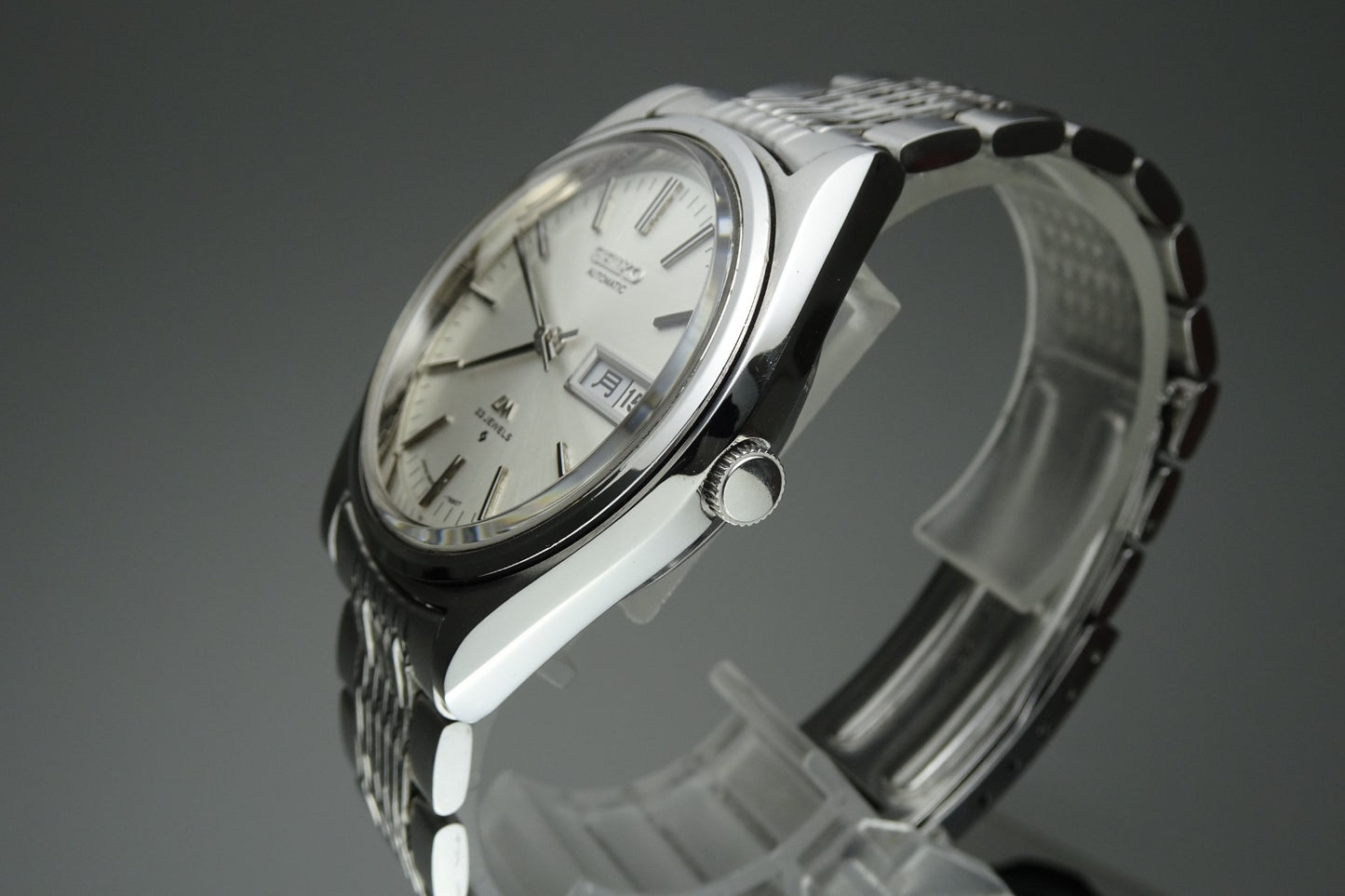 Vintage 1974 JAPAN SEIKO LORD MATIC WEEKDATER 5606-7072 23Jewels Automatic.