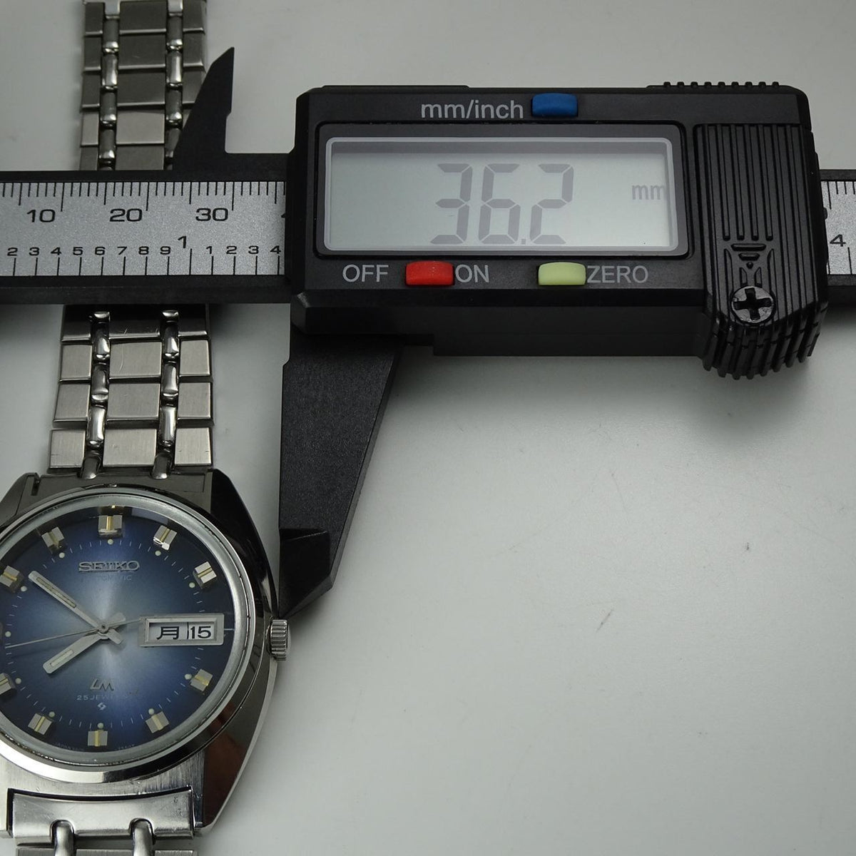 Serviced  Vintage 1973 JAPAN SEIKO LORD MATIC WEEKDATER 5606-7231 25J Automatic.