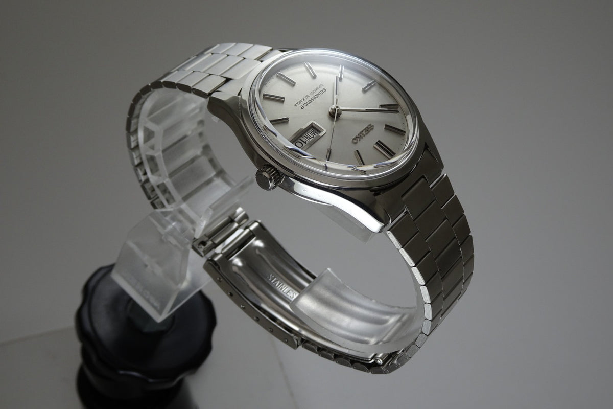 Vintage 1966 JAPAN SEIKO SEIKOMATIC-R WEEKDATER 8306-8001 30Jewels Automatic.