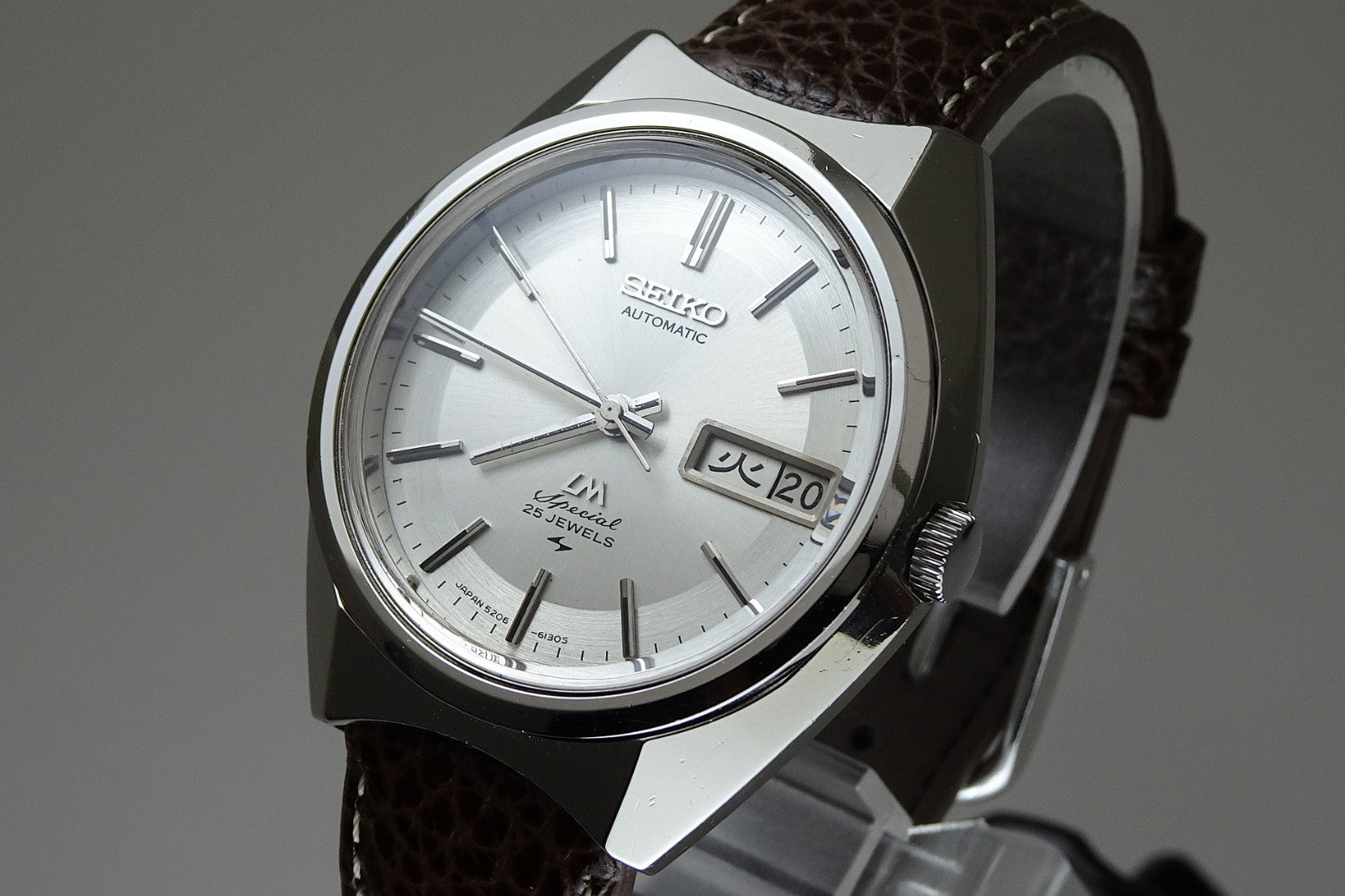 Vintage 1972 JAPAN SEIKO LORD MATIC SPECIAL WEEKDATER 5206-6110 25J Automatic.