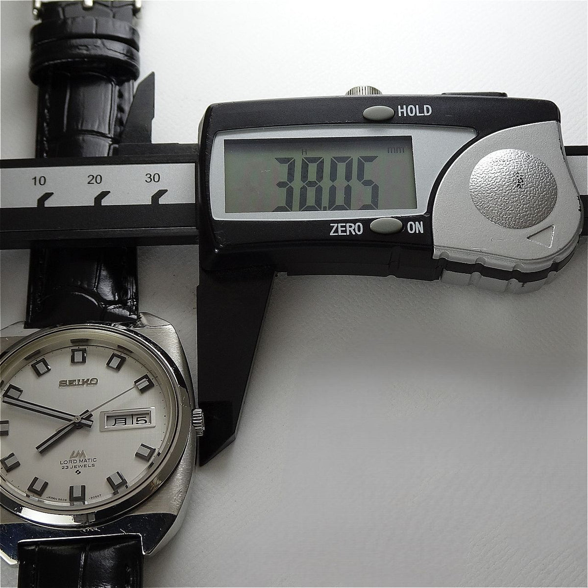 Vintage 1969 JAPAN SEIKO LORD MATIC WEEKDATER 5606-9030 23Jewels Automatic.