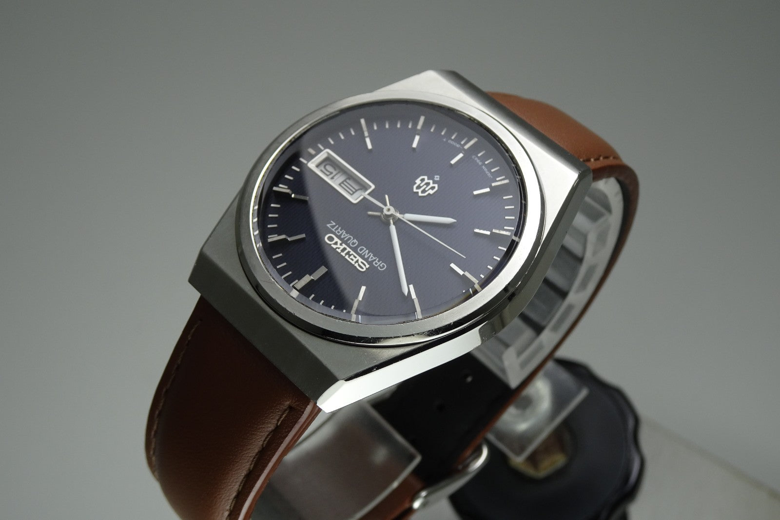 Vintage 1978 JAPAN SEIKO GROUND TWIN-QUARTZ 9943-800A 5Jewels Quartz.