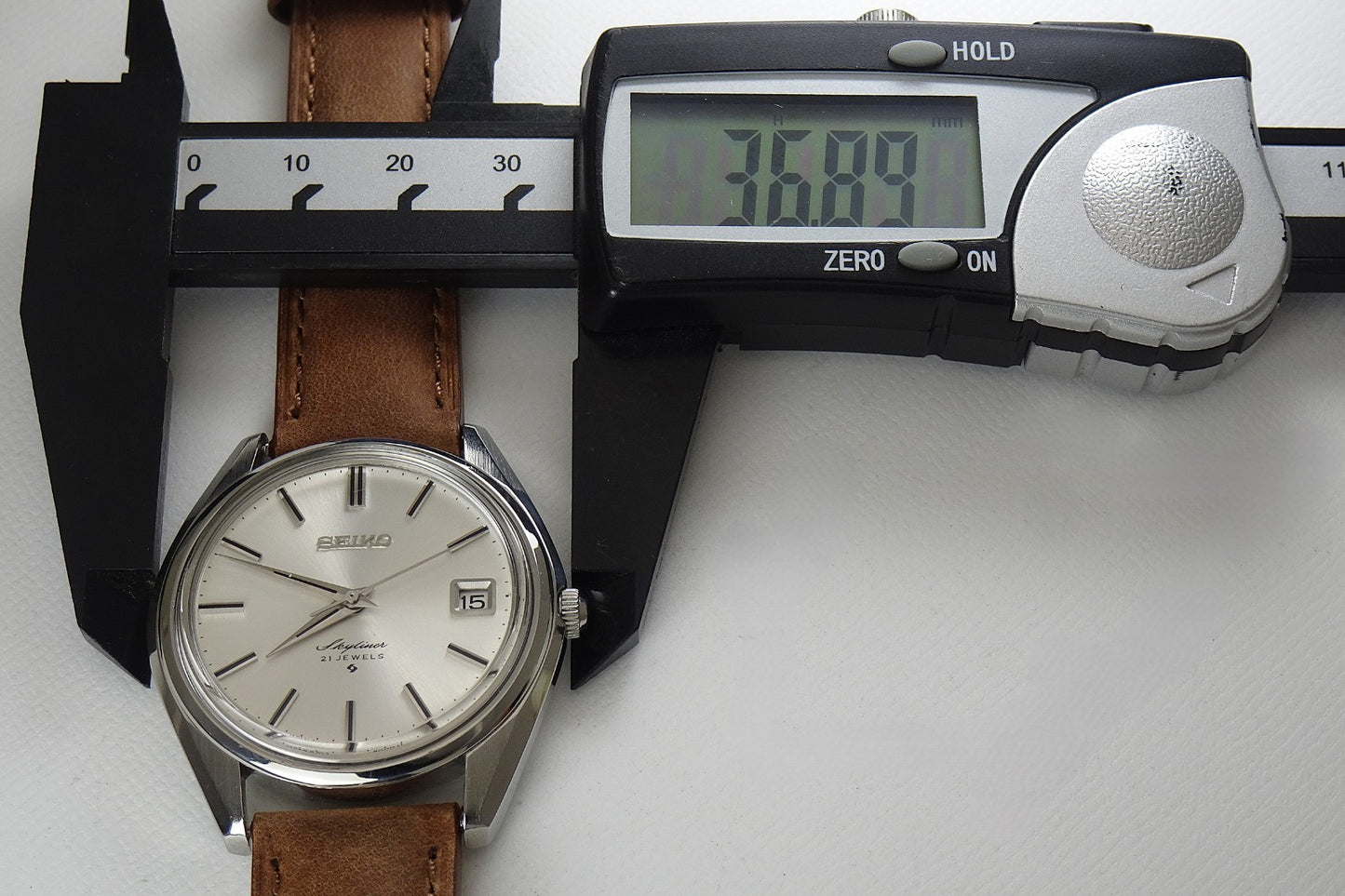 Serviced Vintage 1969 JAPAN SEIKO SKYLINER CALENDAR 6102-8000 21J Hand-winding.