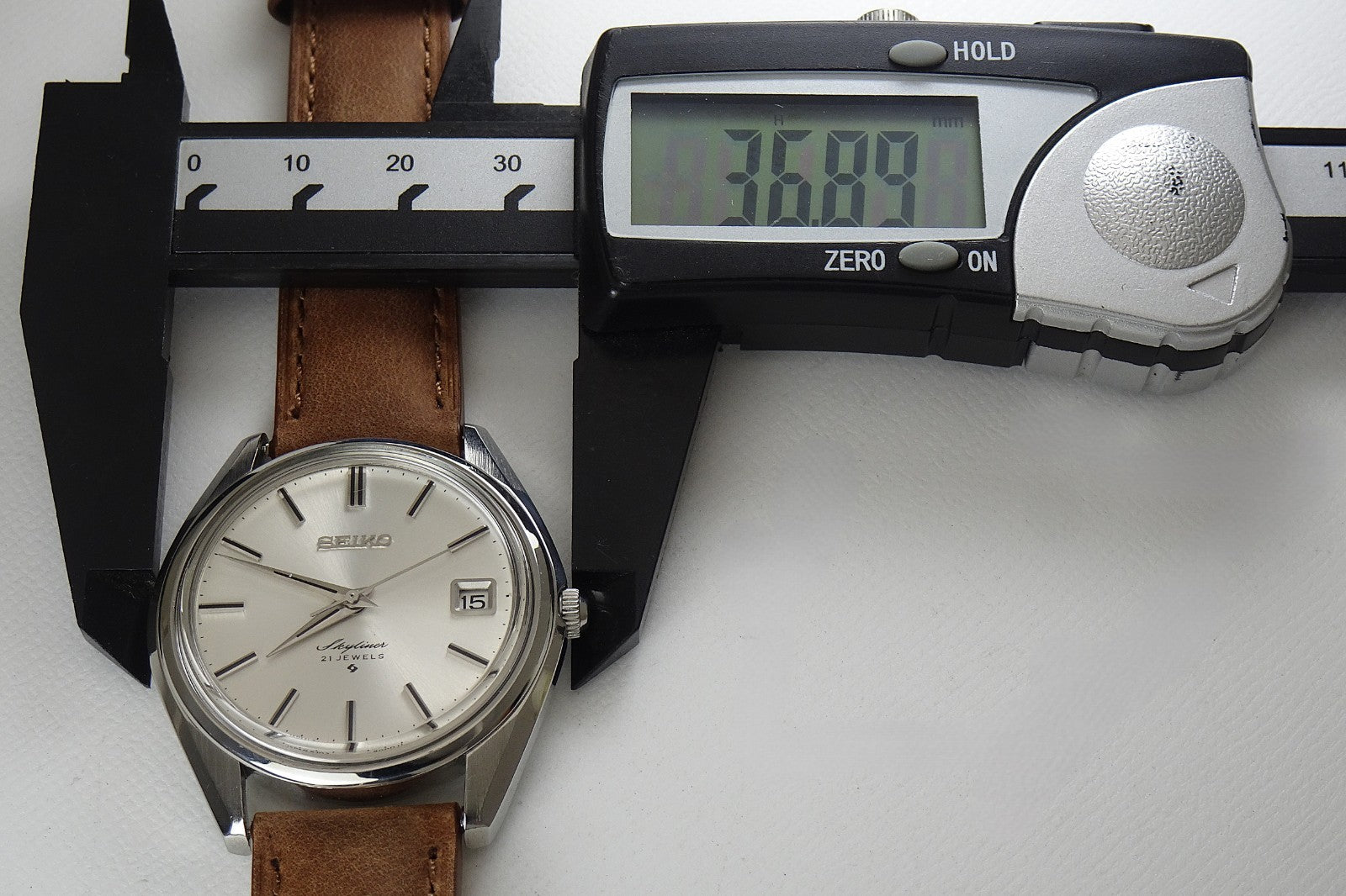 Serviced Vintage 1969 JAPAN SEIKO SKYLINER CALENDAR 6102-8000 21J Hand-winding.