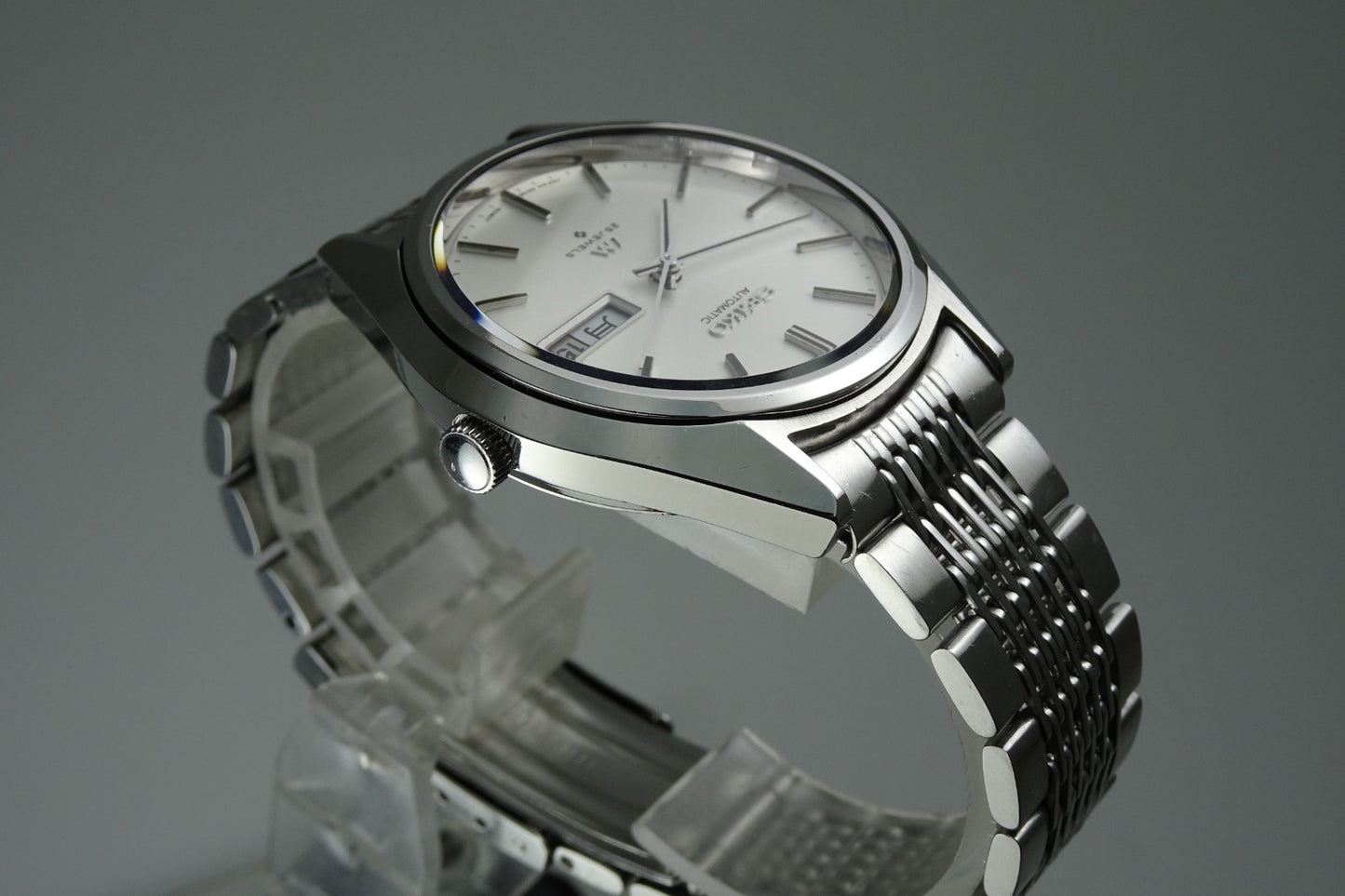 Vintage 1974 JAPAN SEIKO LORD MATIC WEEKDATER 5606-8031 25Jewels Automatic.