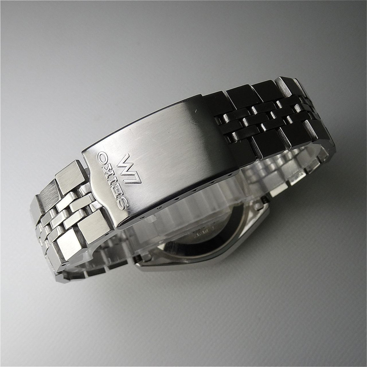 Vintage 1971 JAPAN SEIKO LORD MATIC WEEKDATER 5606-7000 23Jewels Automatic.