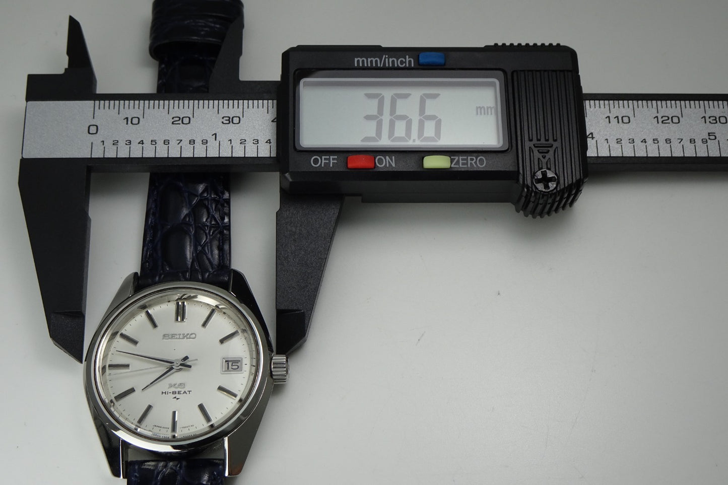 Vintage 1970 JAPAN 45 KING SEIKO CALENDAR 4502-7001 25Jewels Hand-winding.