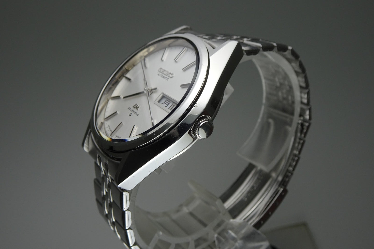 Serviced Vintage 1974 JAPAN SEIKO LORD MATIC WEEKDATER 5606-8030 25J Automatic.