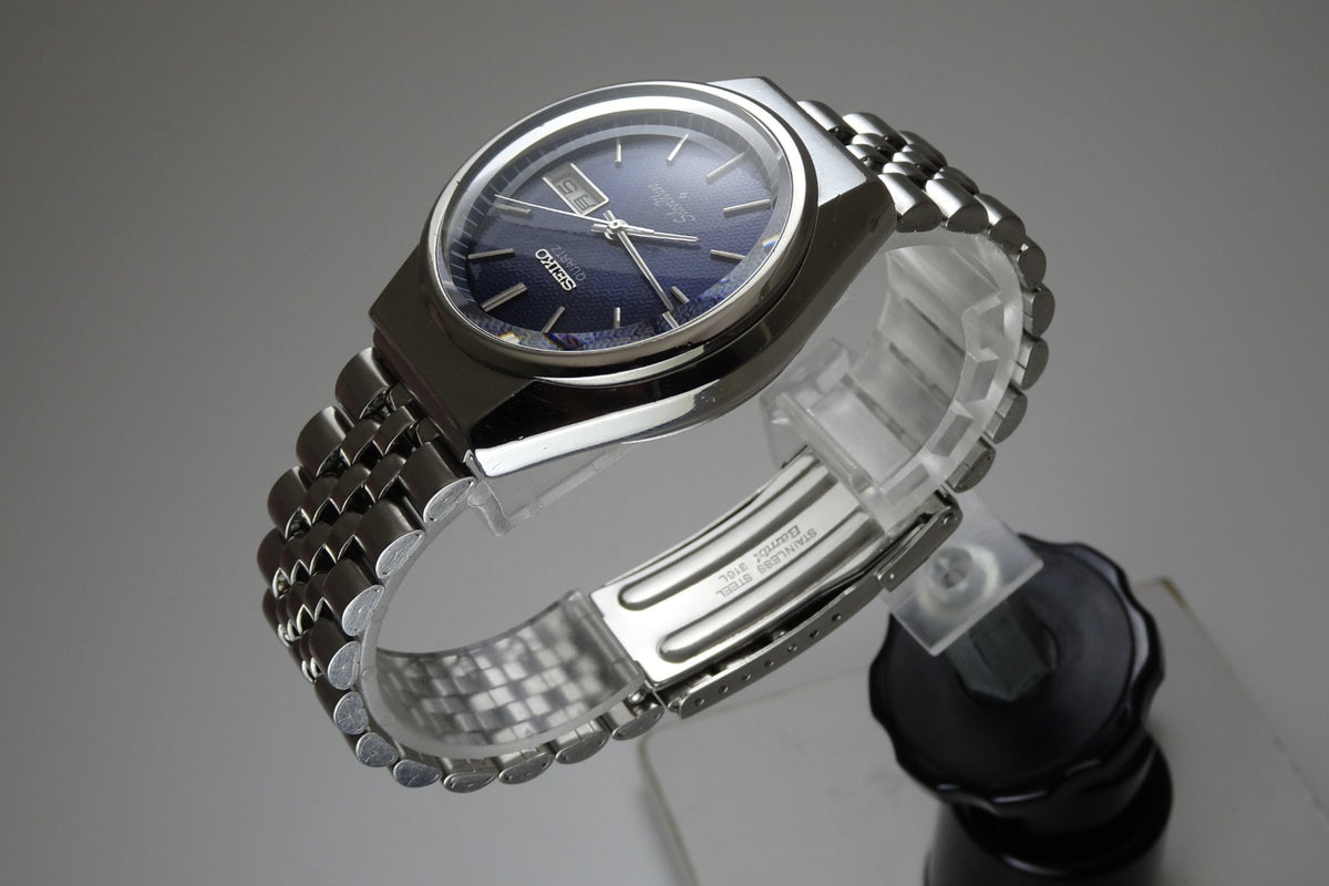 Vintage 1977 JAPAN SEIKO SilverWave 0923-7010 9Jewels Quartz.