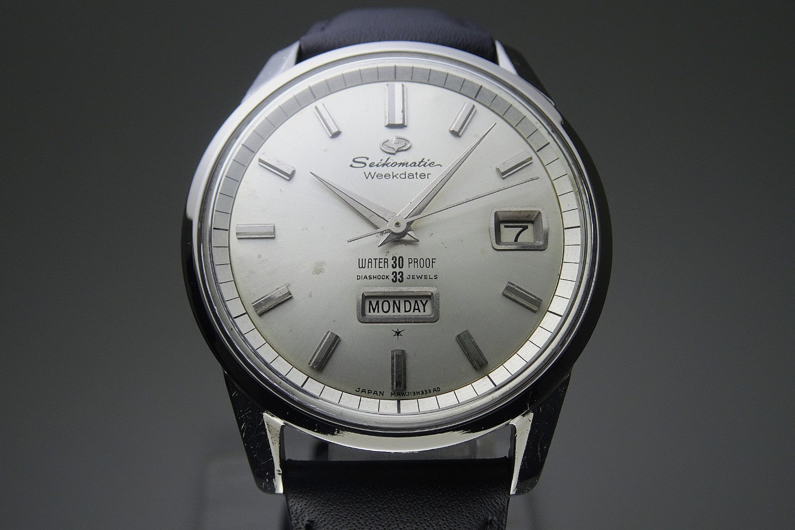 Vintage 1964 JAPAN SEIKO MATIC WEEKDATER J13080 33Jewels Automatic.