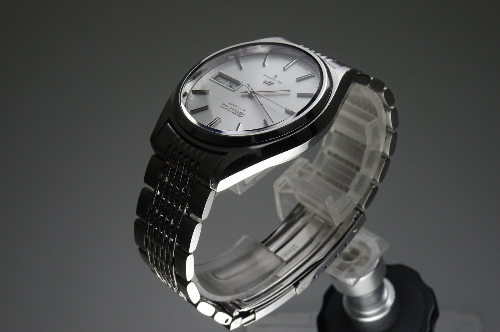 Vintage 1974 JAPAN SEIKO LORD MATIC WEEKDATER 5606-8050 23Jewels Automatic.