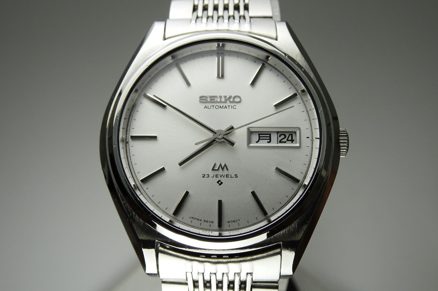 Vintage 1975 JAPAN SEIKO LORD MATIC WEEKDATER 5606-8051 23Jewels Automatic.