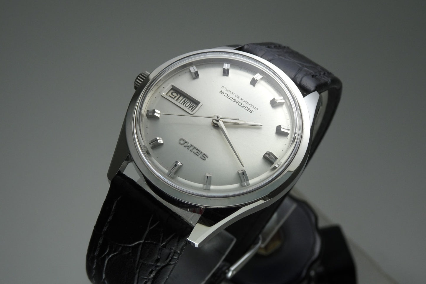 Vintage 1966 JAPAN SEIKO SEIKOMATIC-R WEEKDATER 8306-8001 30Jewels Automatic.