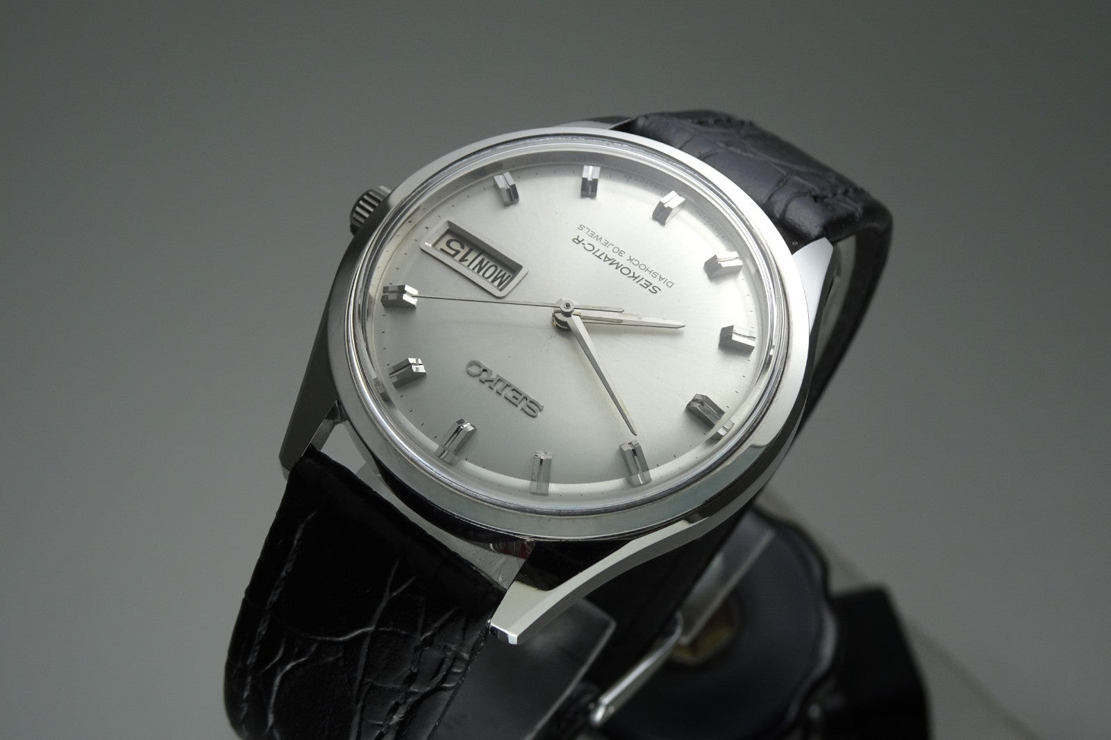 Vintage 1966 JAPAN SEIKO SEIKOMATIC-R WEEKDATER 8306-8001 30Jewels Automatic.
