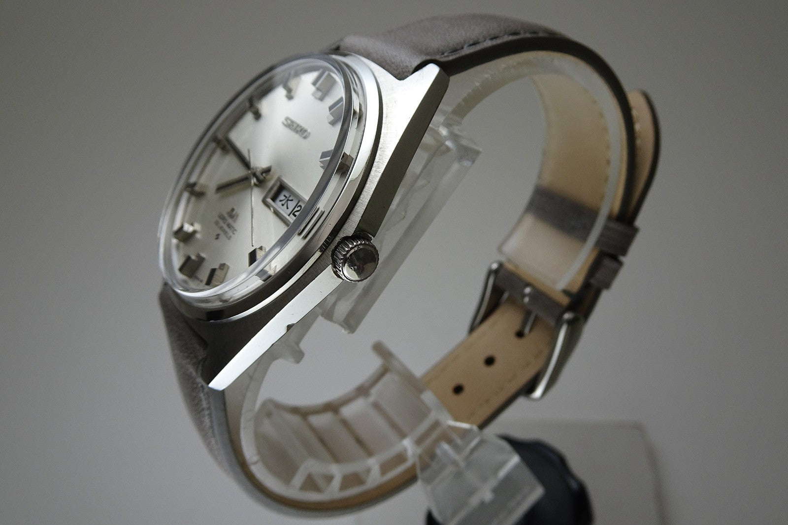 Vintage 1969 JAPAN SEIKO LORD MATIC WEEKDATER 5606-9000 23Jewels Automatic.