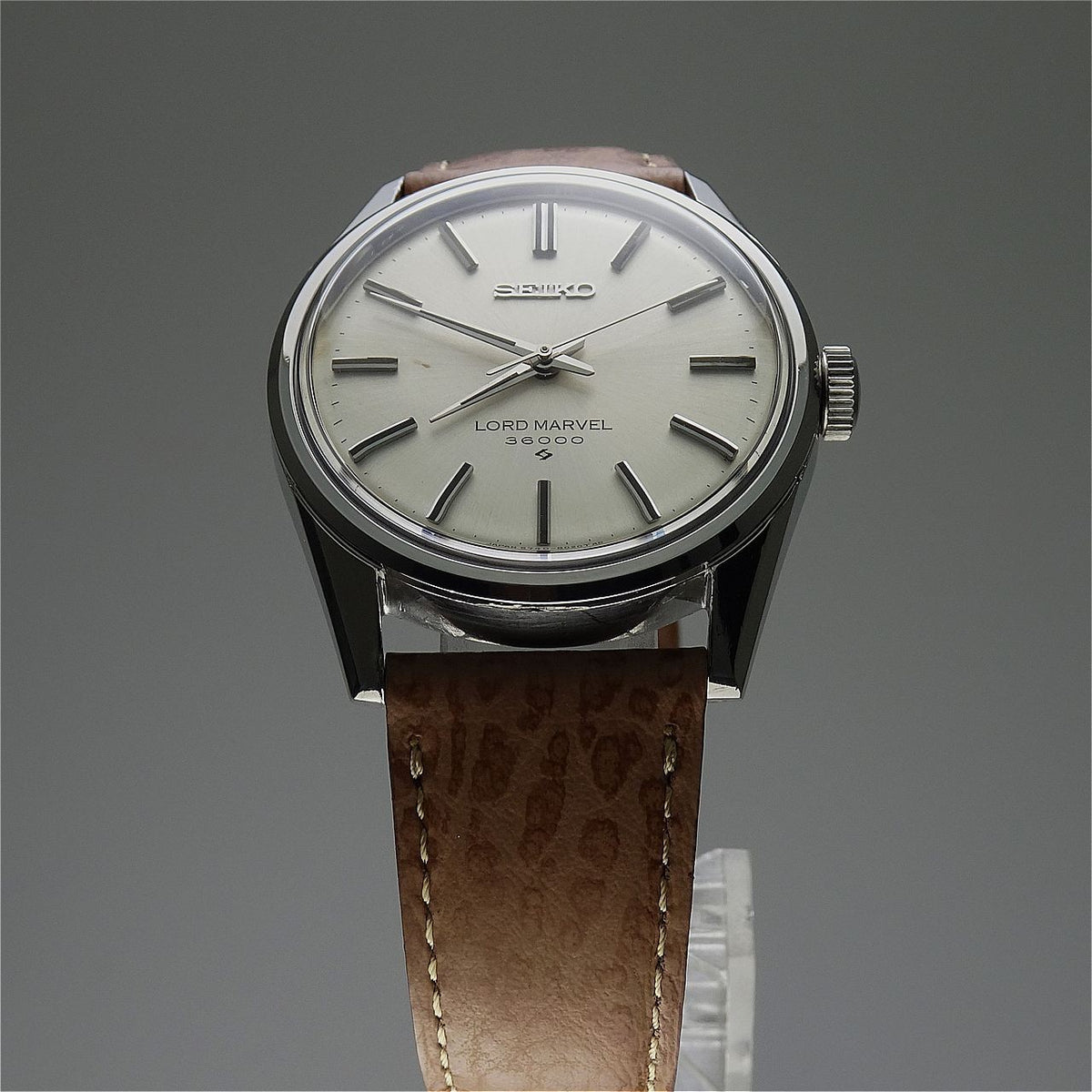 Serviced  Vintage 1968 JAPAN SEIKO LORD MARVEL 36000 5740-8000 23J Hand-winding.