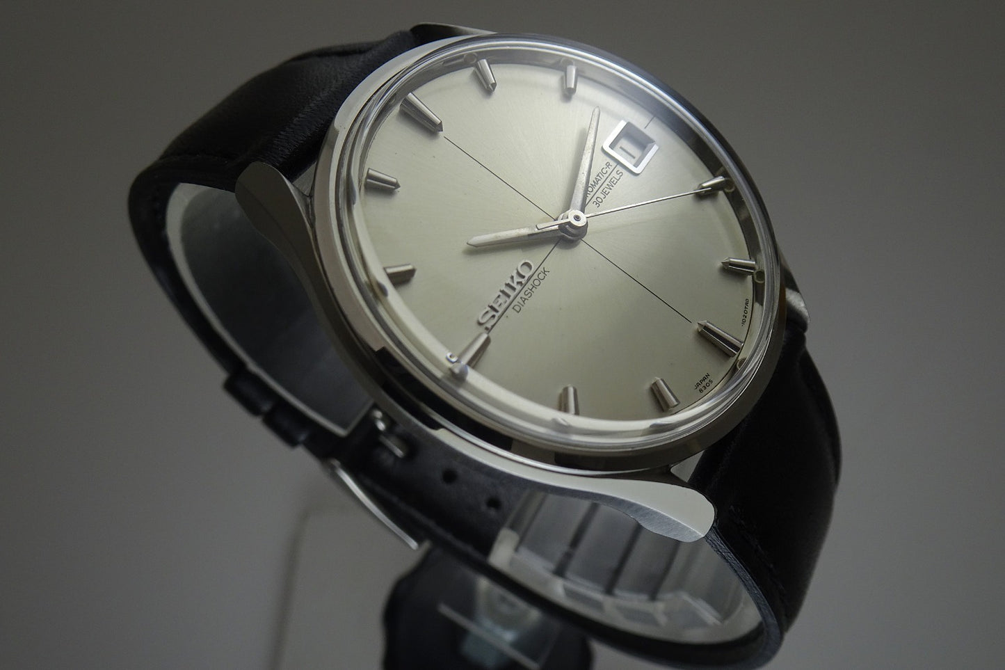 Vintage 1965 JAPAN SEIKO SEIKOMATIC-R SLIMDATE 8305-1010 30Jewels Automatic.
