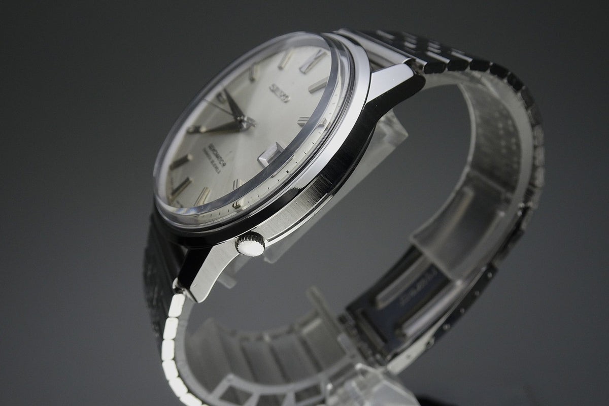 Serviced Vintage 1965 JAPAN SEIKO SEIKOMATIC-R 8305-0020 30Jewels Automatic.