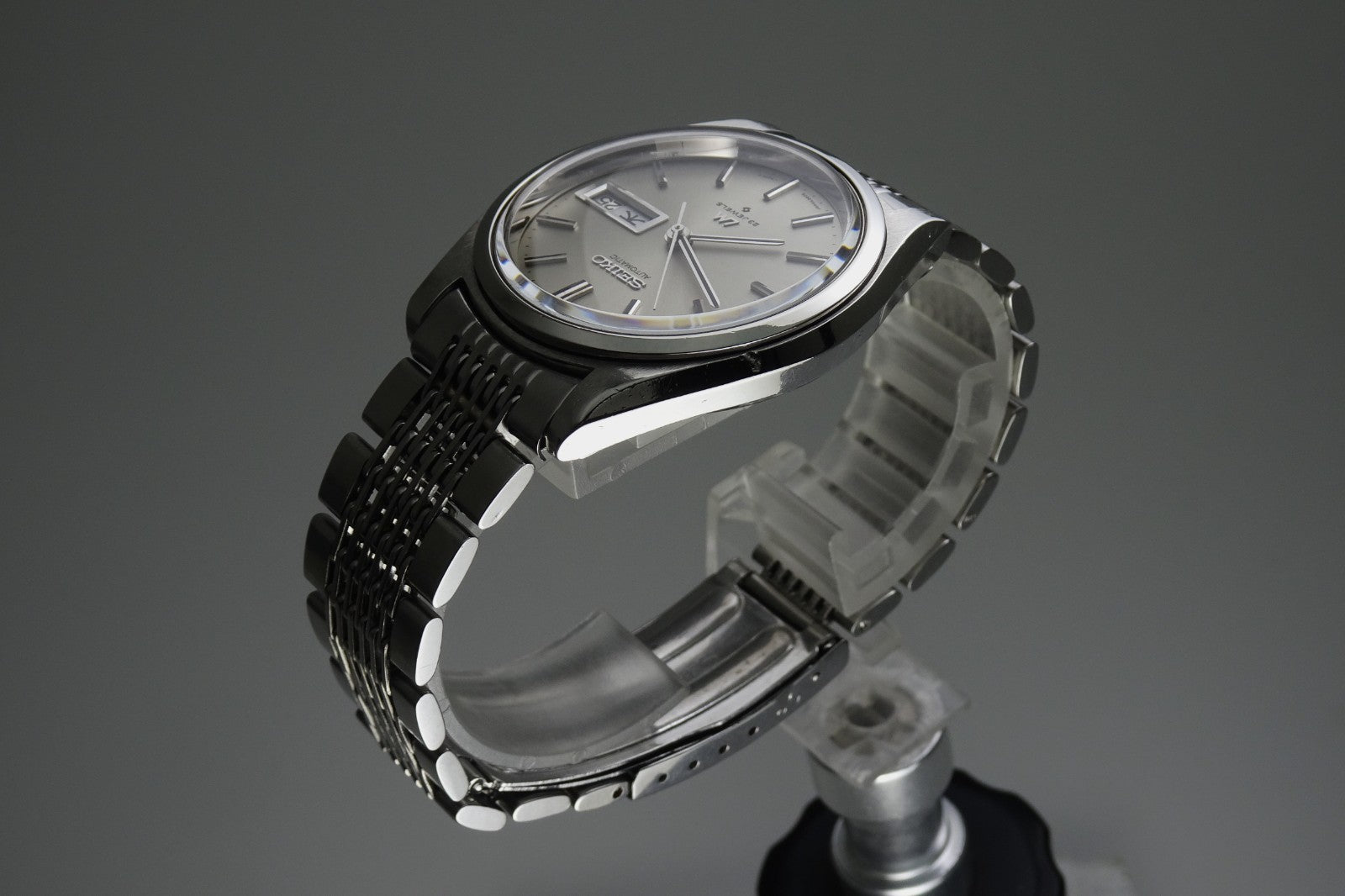 Serviced Vintage 1972 JAPAN SEIKO LORD MATIC WEEKDATER 5606-7070 23J Automatic.
