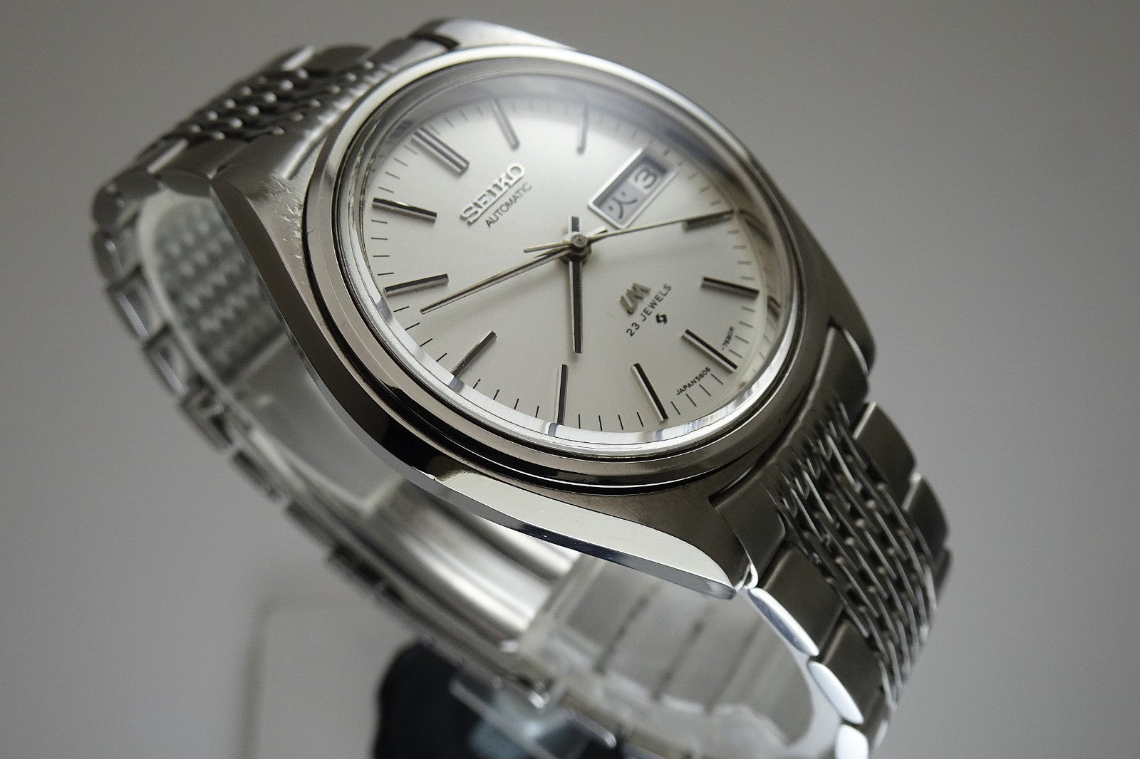 Serviced Vintage 1974 JAPAN SEIKO LORD MATIC WEEKDATER 5606-7072 23J Automatic.